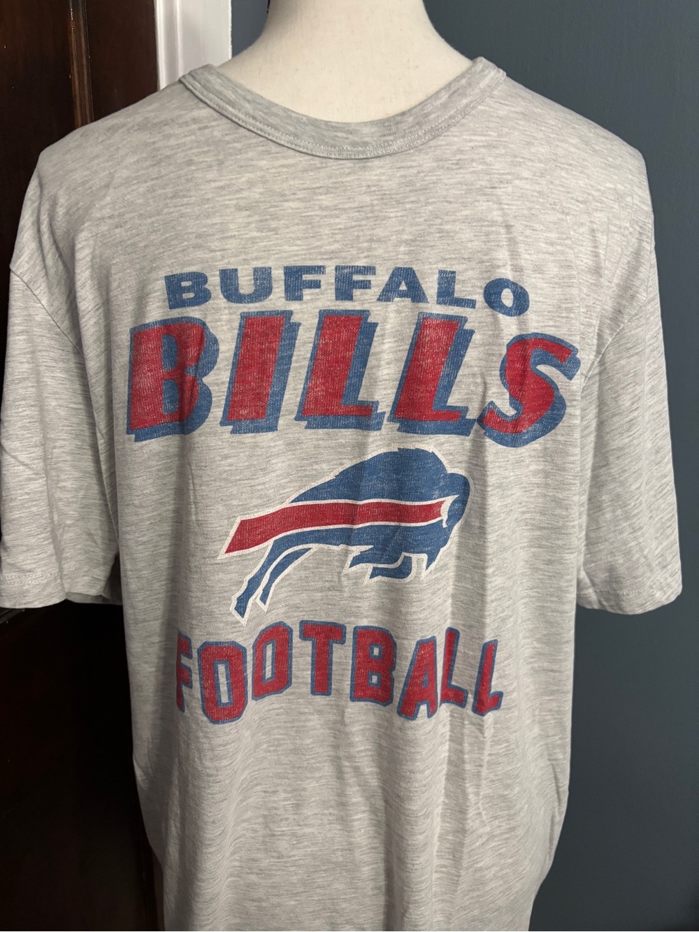 Buffalo Bills T Shirt - Picture 2 of 4